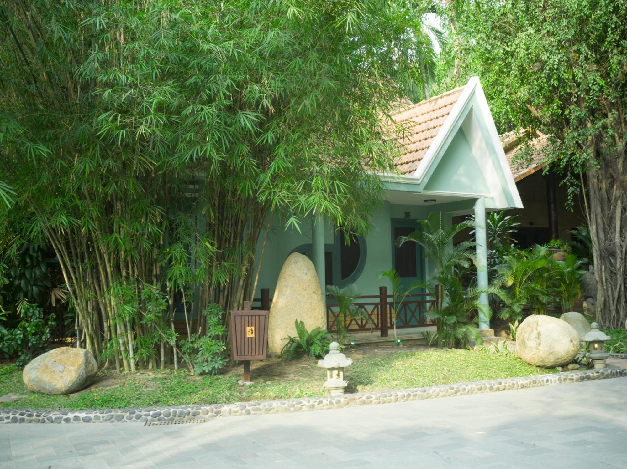 Phuong Nam Resort Thuan An Bilik gambar